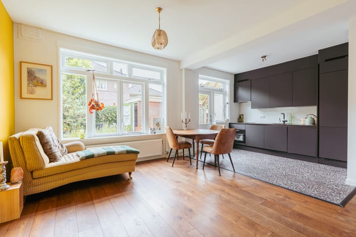 Photo 9 of Veeteeltstraat 12-A