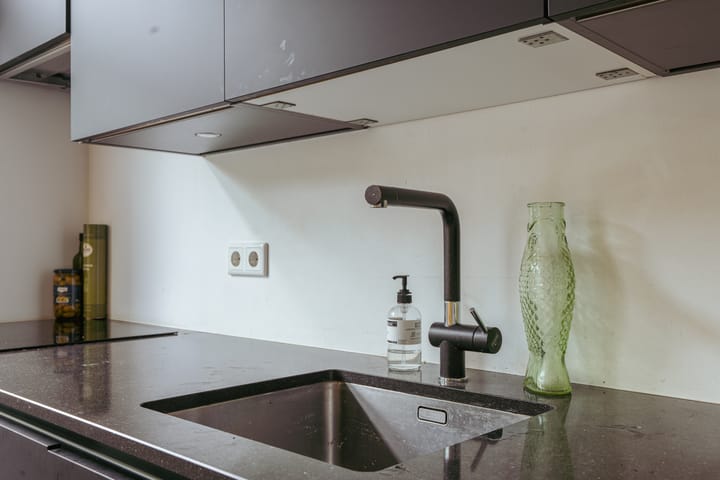 Photo 13 of Veeteeltstraat 12-A