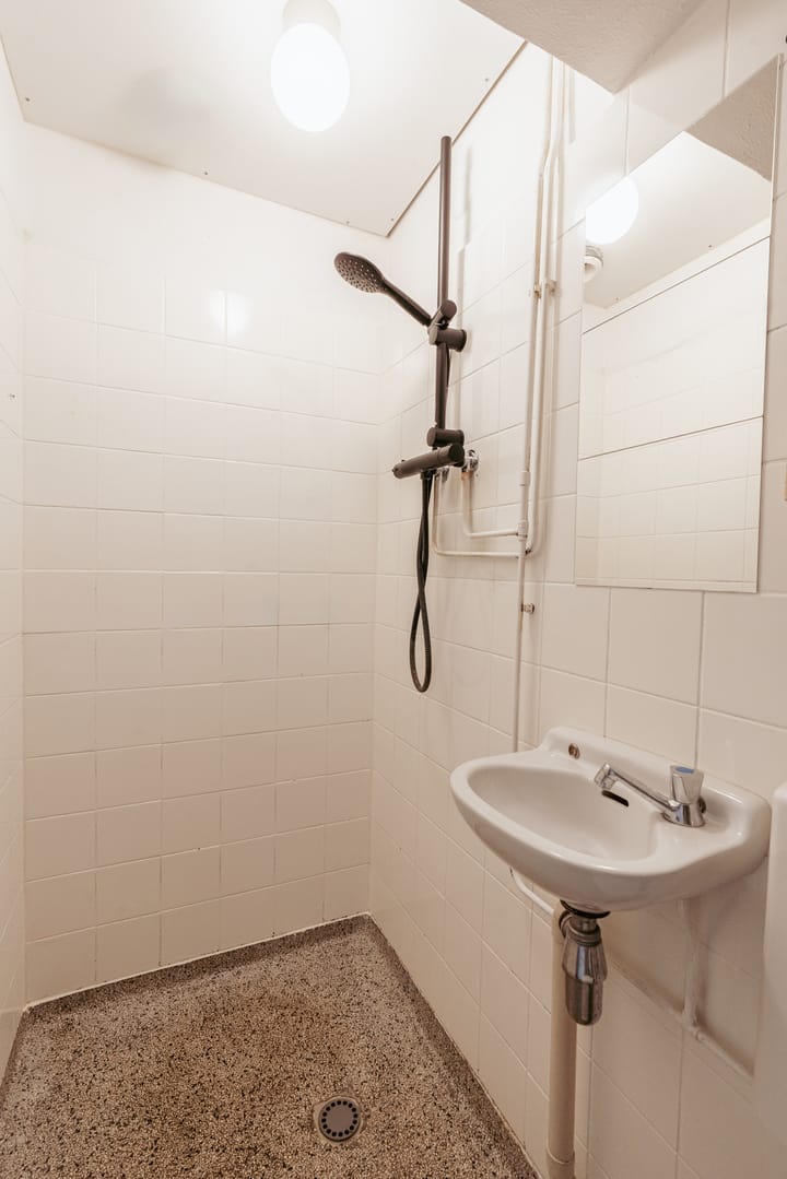 Photo 22 of Veeteeltstraat 12-A