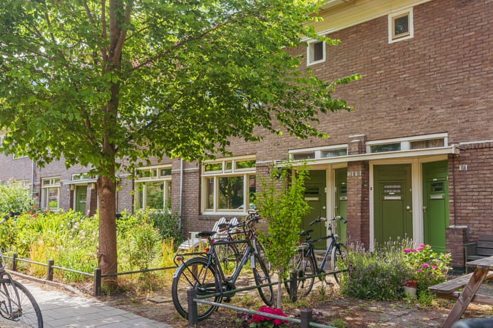 Photo 29 of Veeteeltstraat 12-A