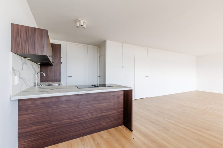 Foto 11 van Helfrichstraat 41