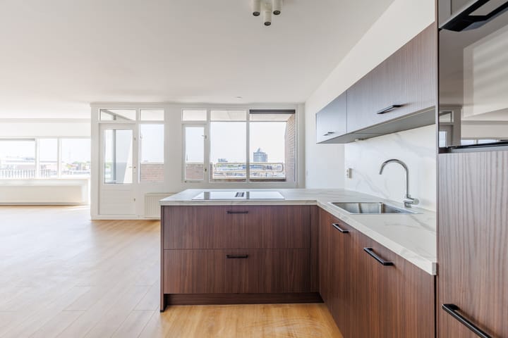 Foto 12 van Helfrichstraat 41