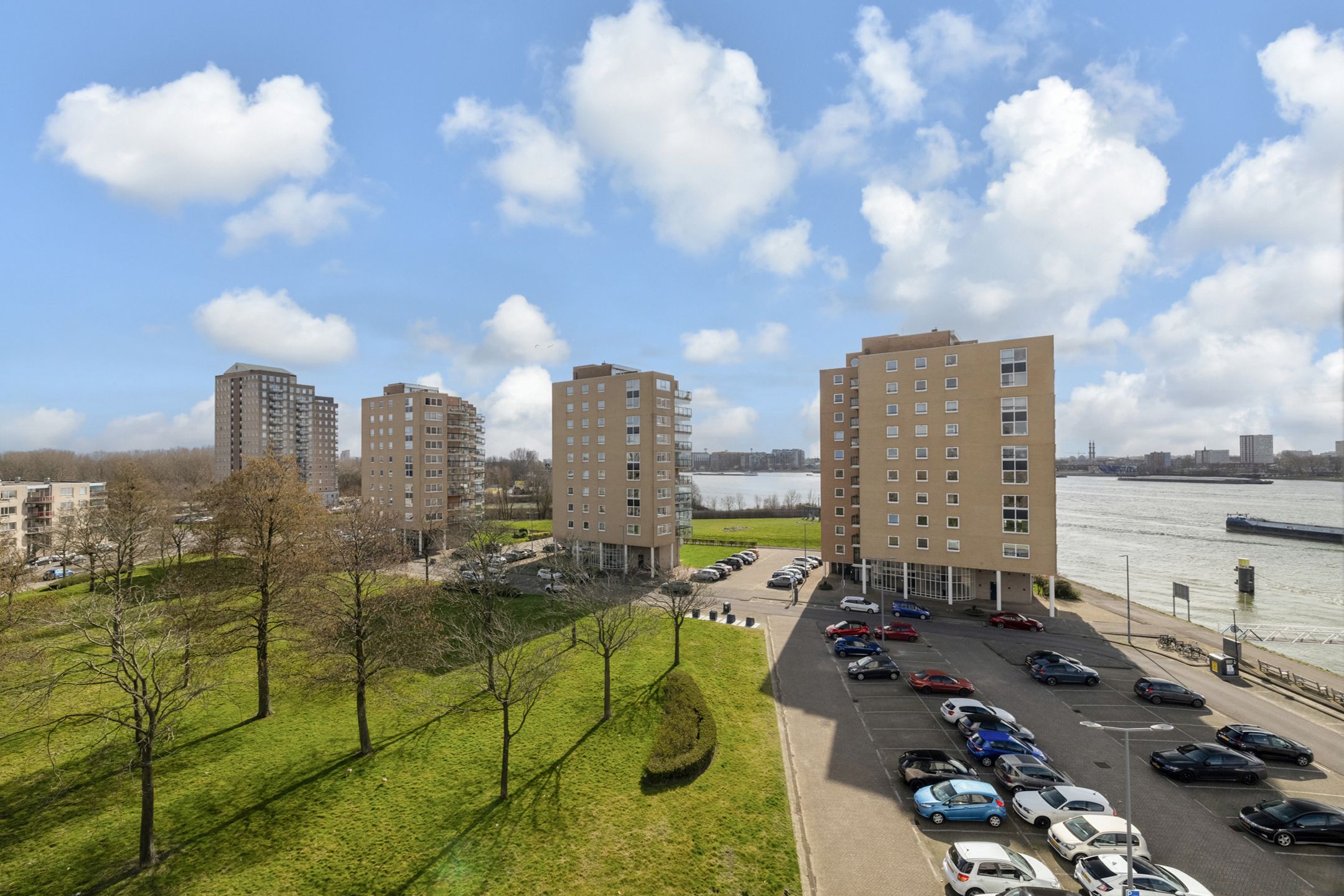 Foto 12 van Buitenbassinweg 356