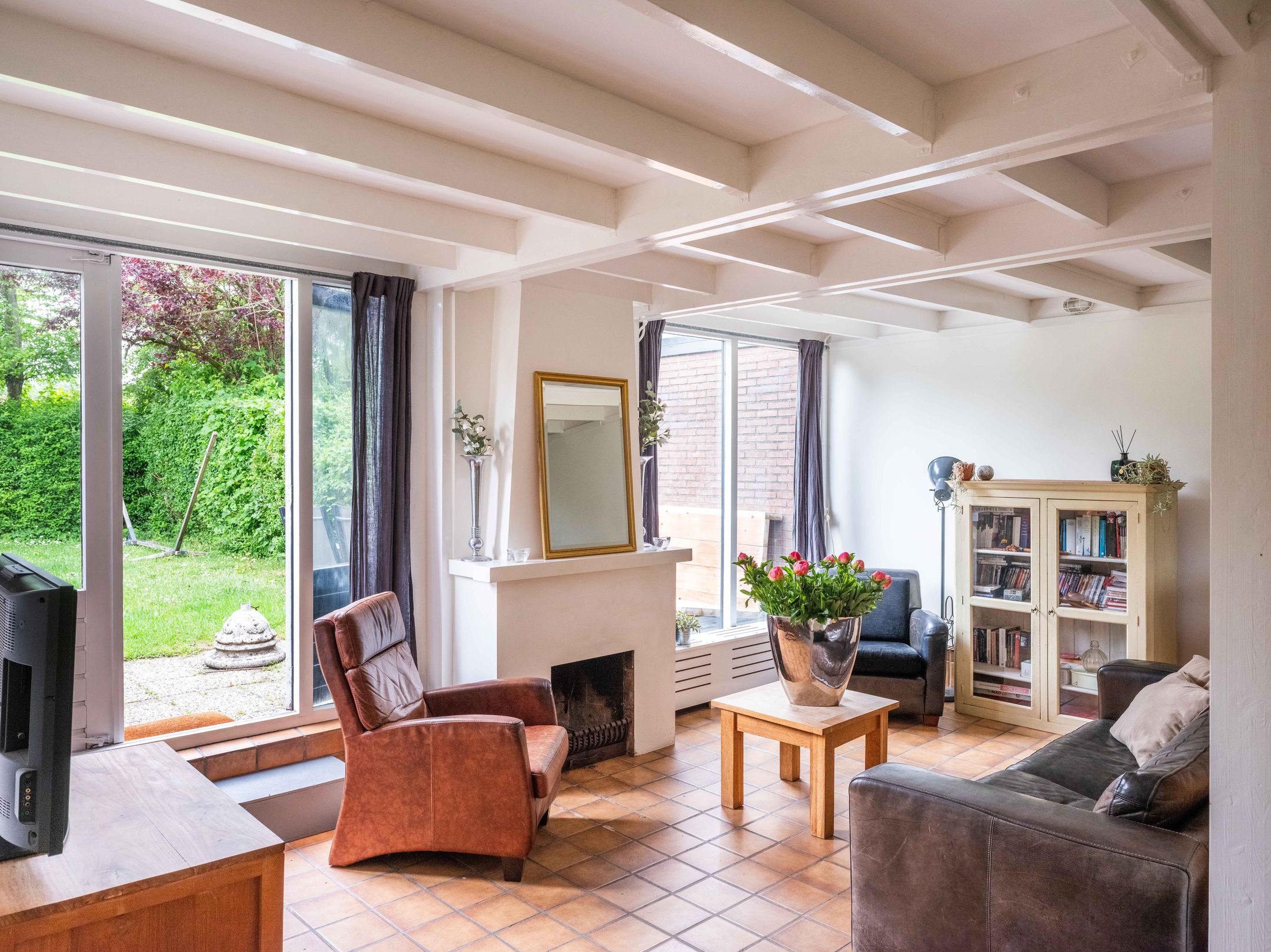 2-bedroom freehold villa in Warmenhuizen — photo 3 of 5