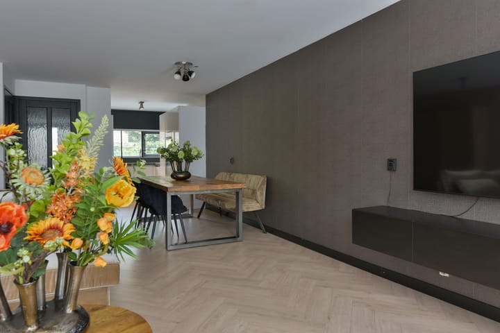 Foto 10 van Breitnerhof 154