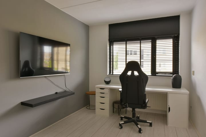 Foto 16 van Breitnerhof 154