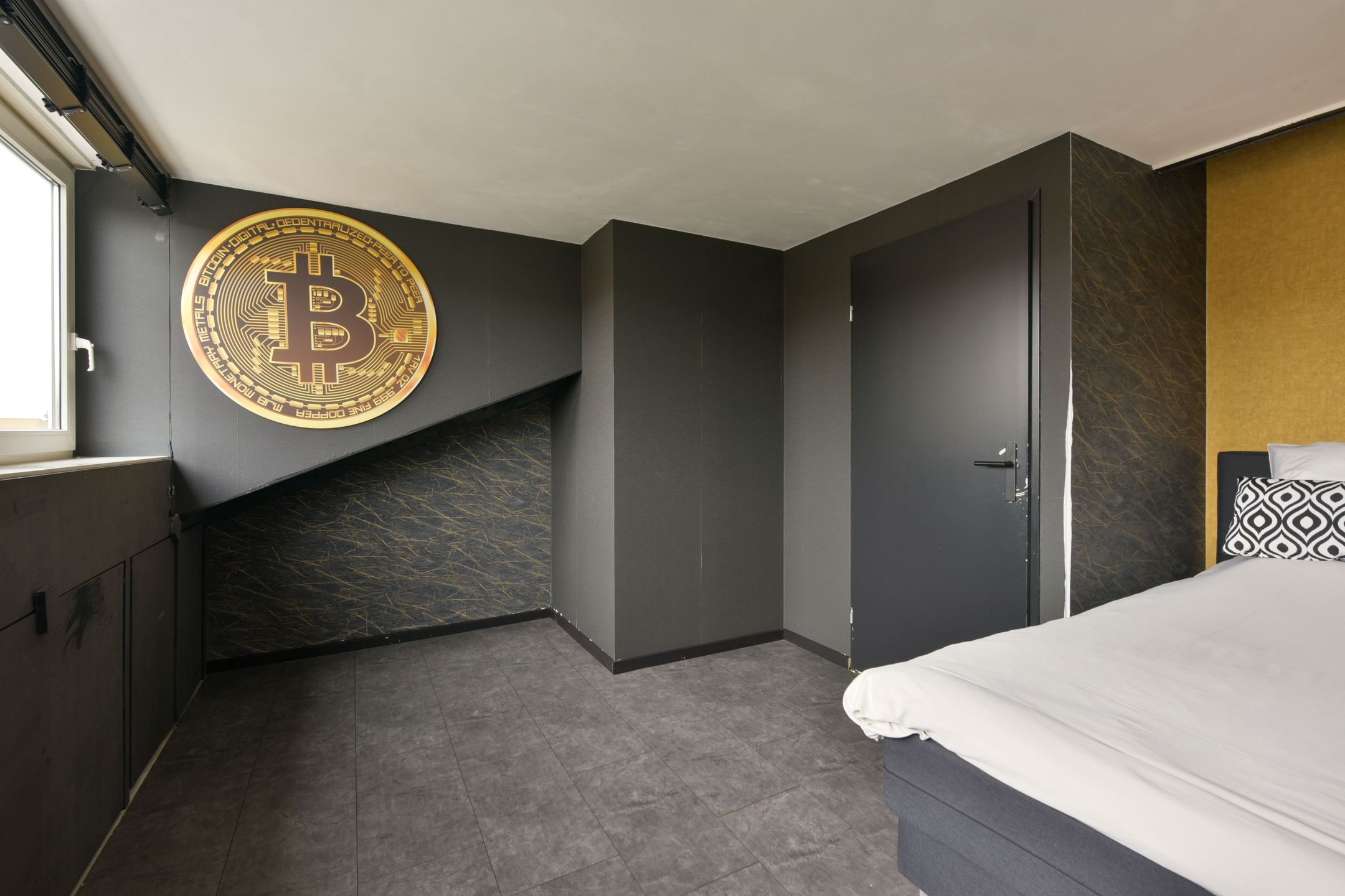 Foto 24 van Breitnerhof 154