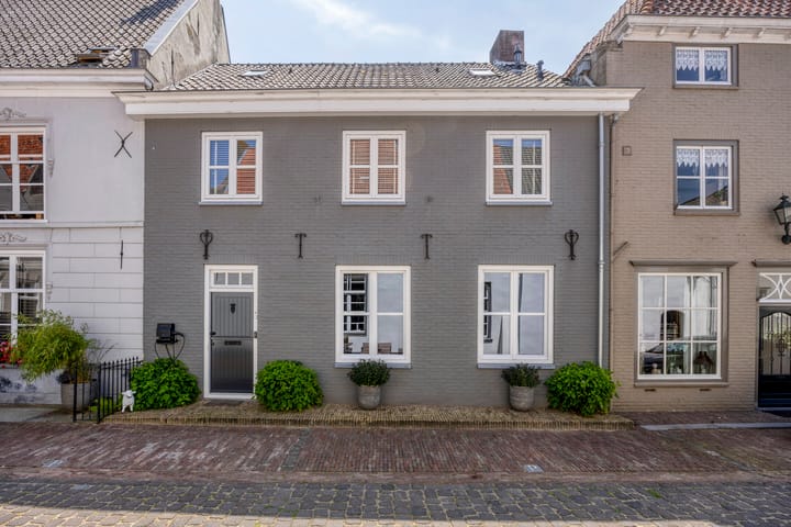 Nieuwstraat 32