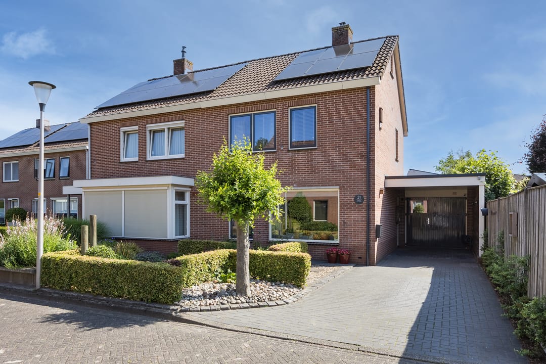 Photo 1 of van Hanxledenstraat 21