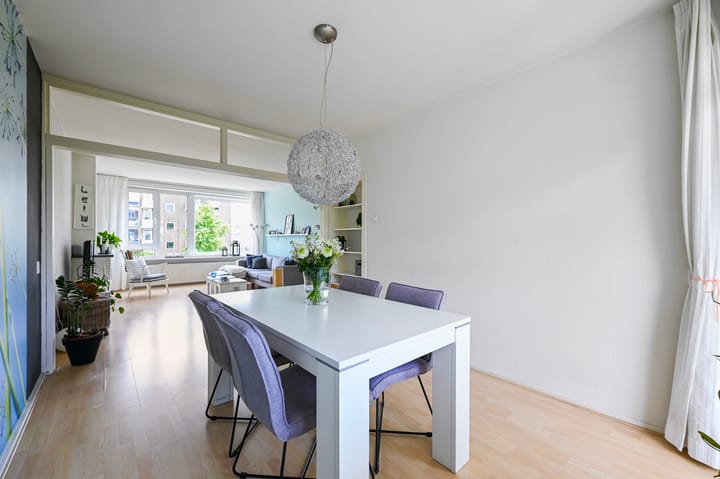 Foto 14 van Monseigneur van Steelaan 17