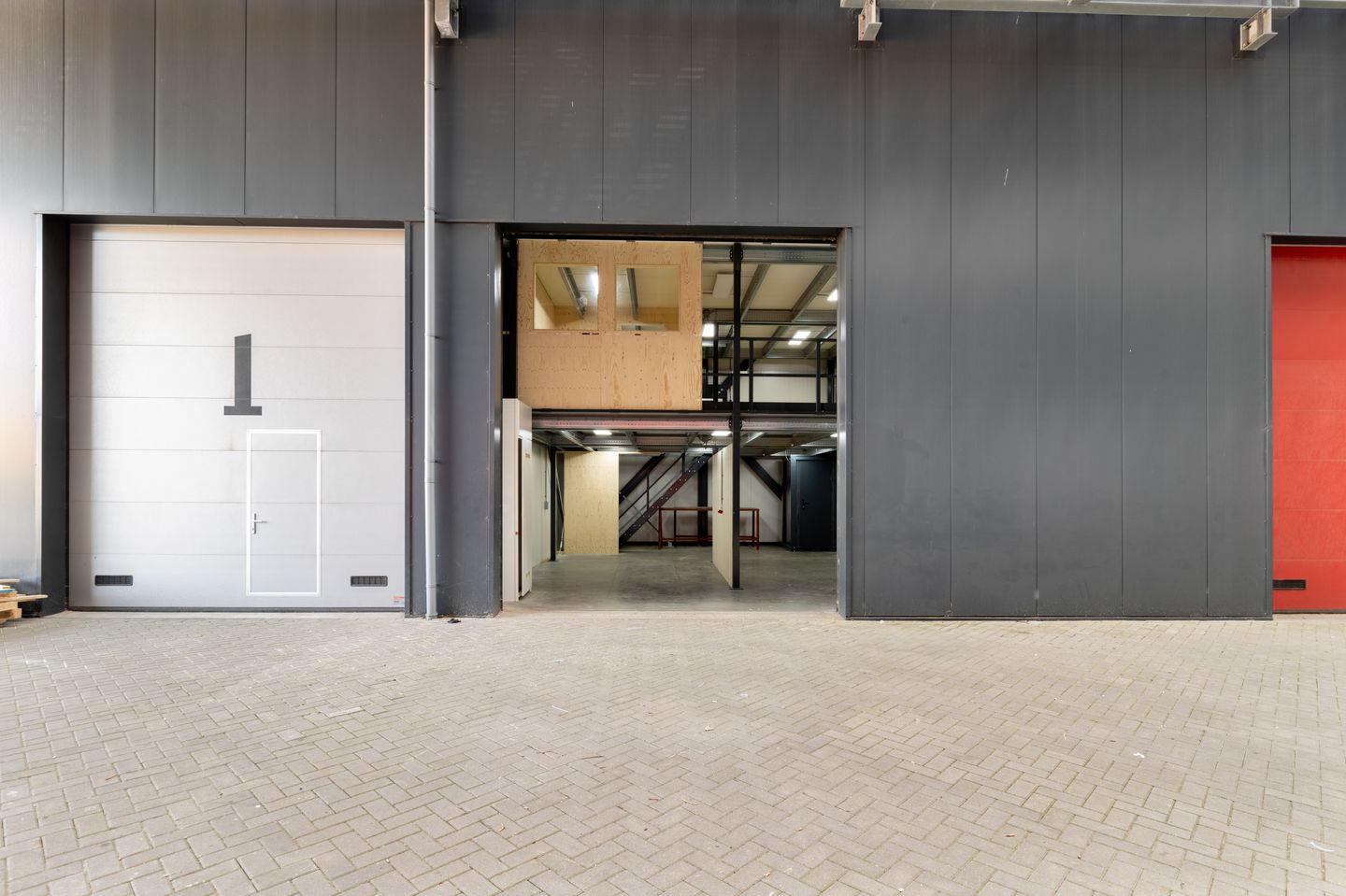 Bekijk foto 1 van Stuwadoorstraat 21-0002