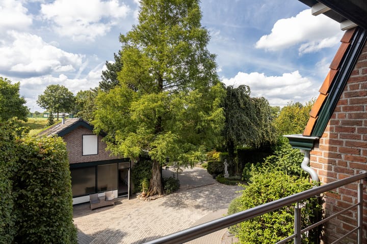 Foto 30 van Beekstraat 4