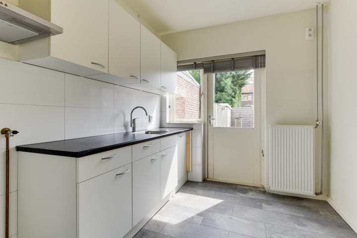 Foto 12 van Aagje Dekenstraat 20