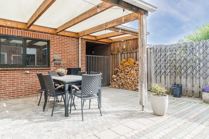 Foto 25 van Sinte Lucijweg 4