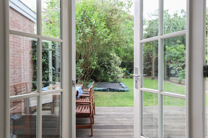 Foto 37 van Professor Regoutstraat 7