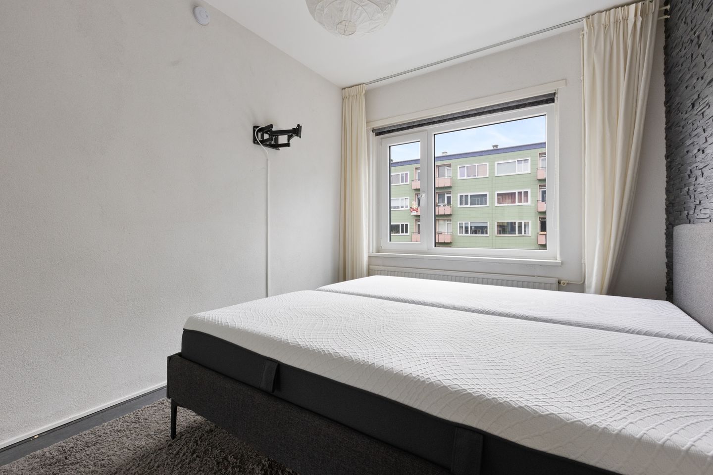 Foto 10 van Wijnbesstraat 73