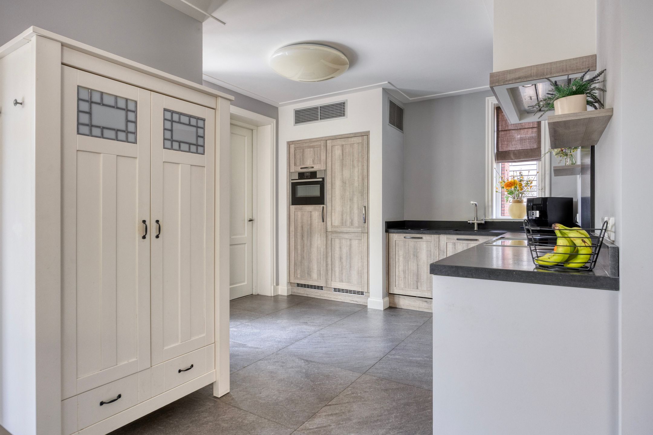 Foto 12 van Koningin Maximahof 12