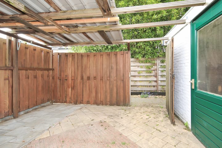 Foto 33 van Van der Waalsstraat 21