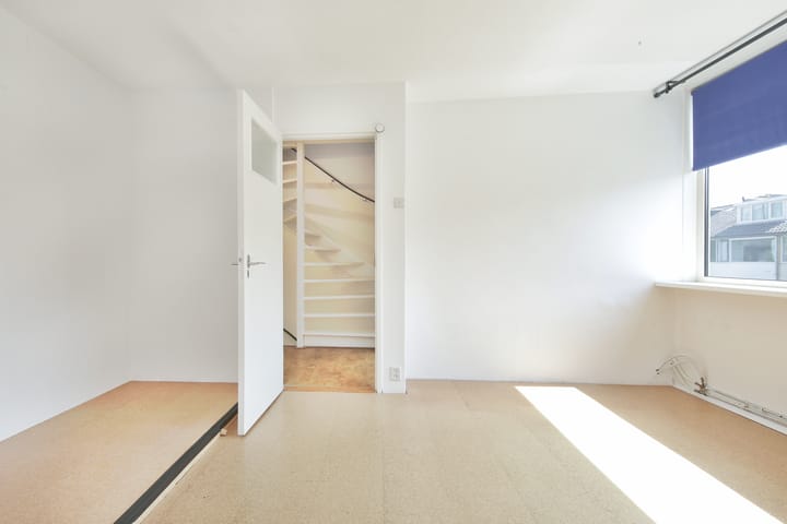 Foto 38 van Van der Waalsstraat 21