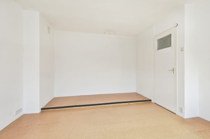 Foto 40 van Van der Waalsstraat 21