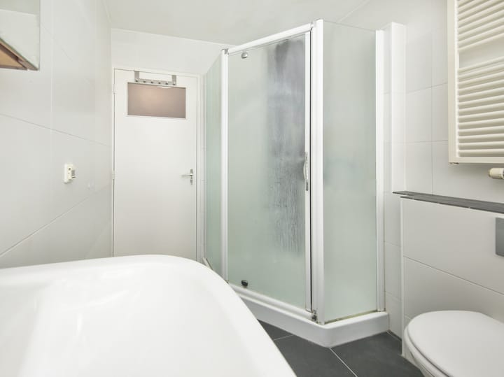 Foto 41 van Van der Waalsstraat 21