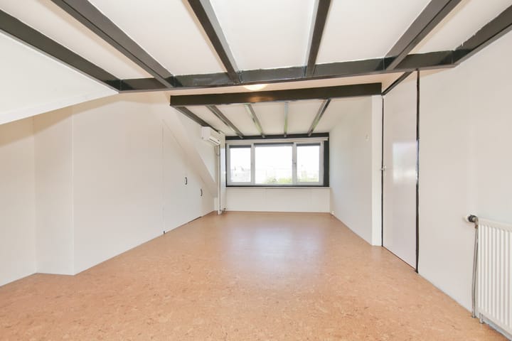 Foto 48 van Van der Waalsstraat 21