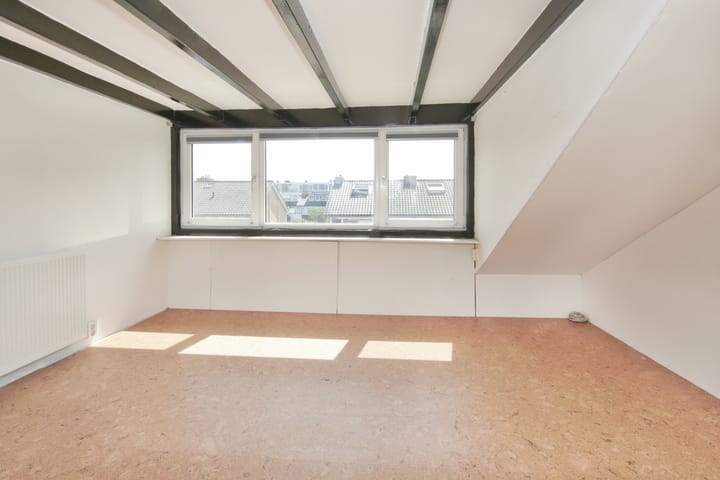 Foto 51 van Van der Waalsstraat 21