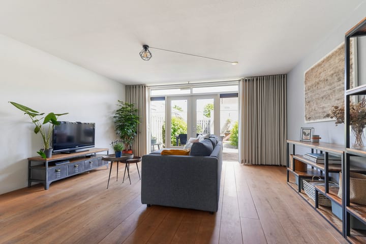 Foto 14 van Bloemenblauwtje 71