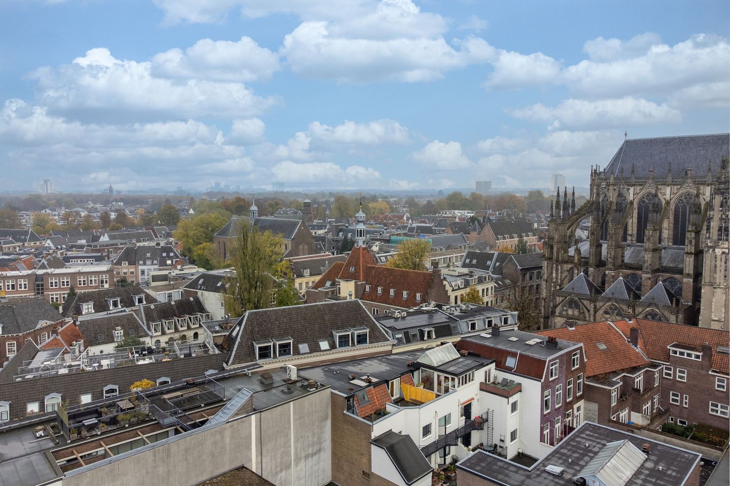 Foto 19 van Domstraat 7-J