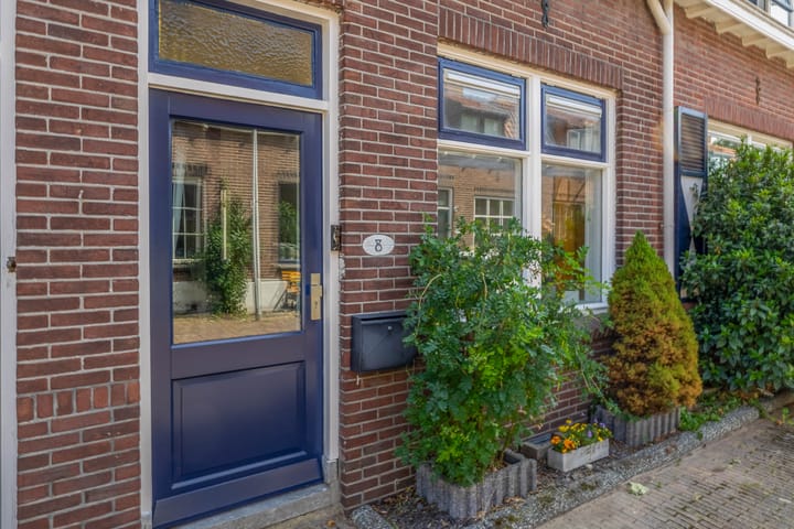 Photo 12 of Alexanderstraat 8