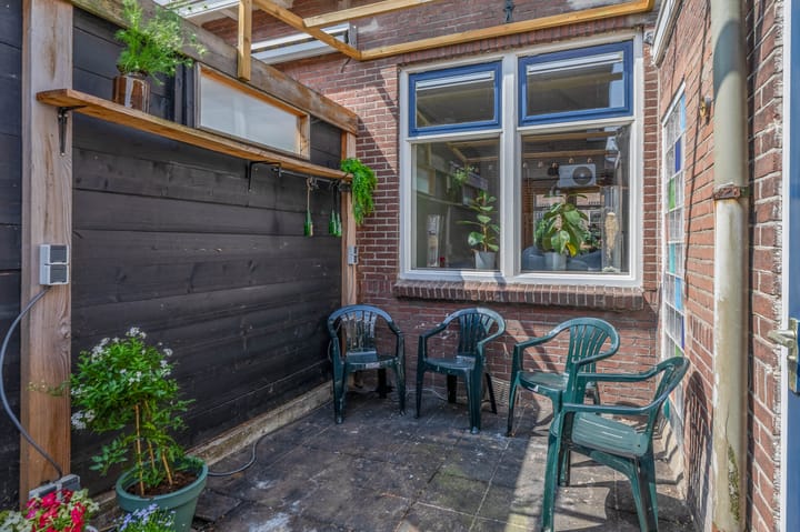 Photo 24 of Alexanderstraat 8