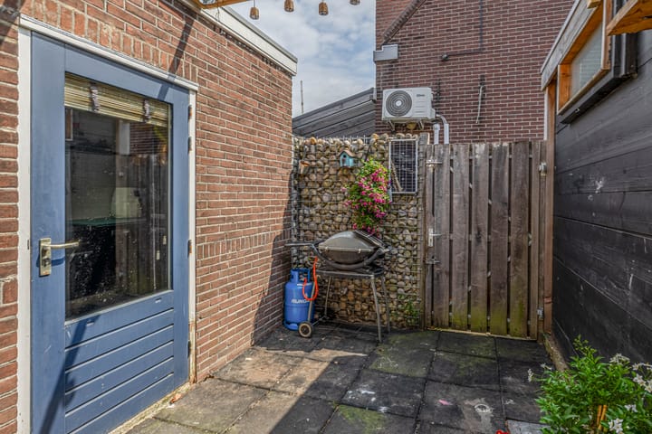 Photo 25 of Alexanderstraat 8