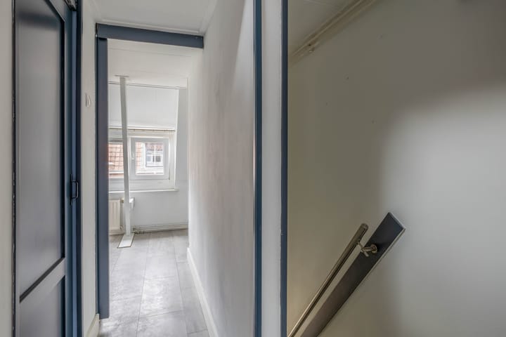 Photo 27 of Alexanderstraat 8