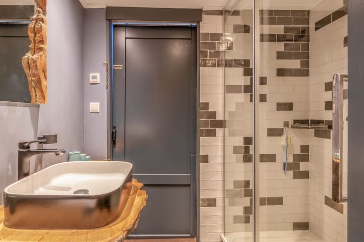 Photo 32 of Alexanderstraat 8