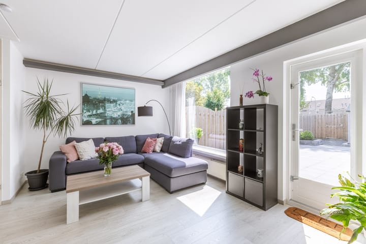 Foto 2 van Loogkruidstraat 12