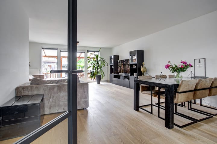 Photo 5 of Tuinfluiterlaan 110