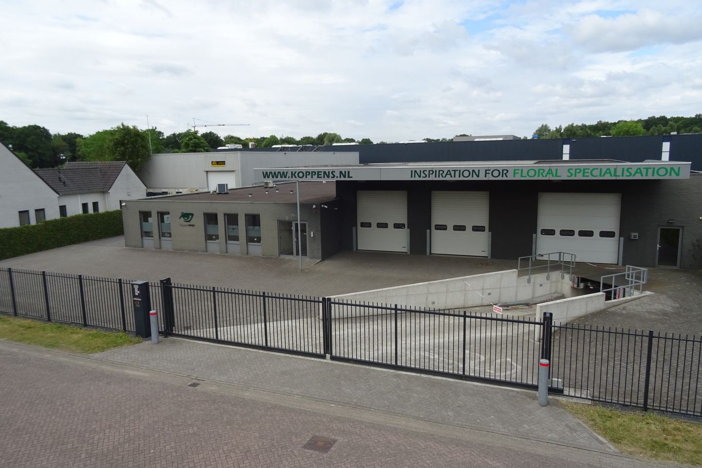 View photo 2 of Piet Mondriaanstraat 14
