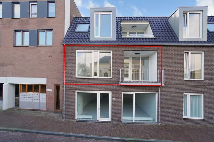 Raadhuisplein 74