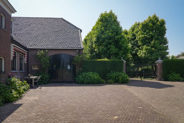 Foto 71 van Provincialeweg 28