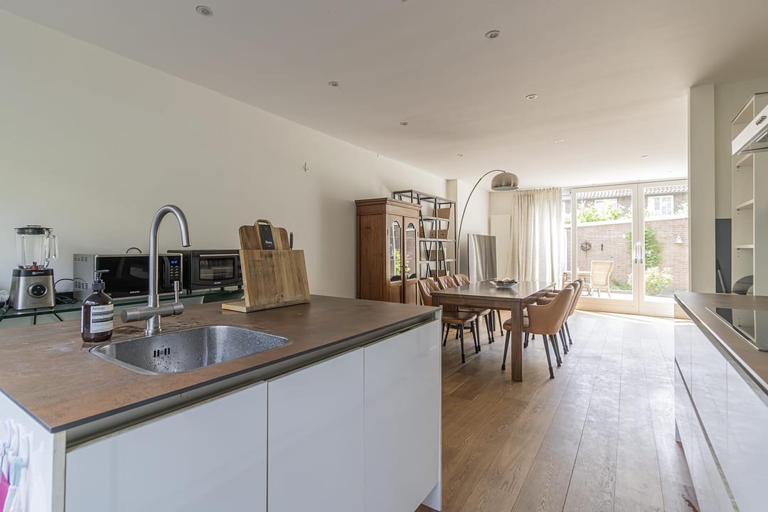 Photo 8 of Adriaen van Ostadelaan 7