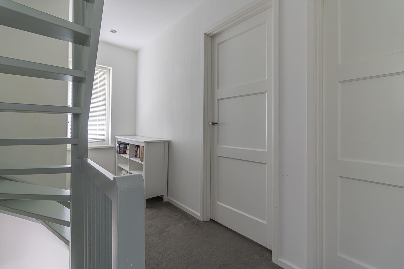 Photo 9 of Adriaen van Ostadelaan 7