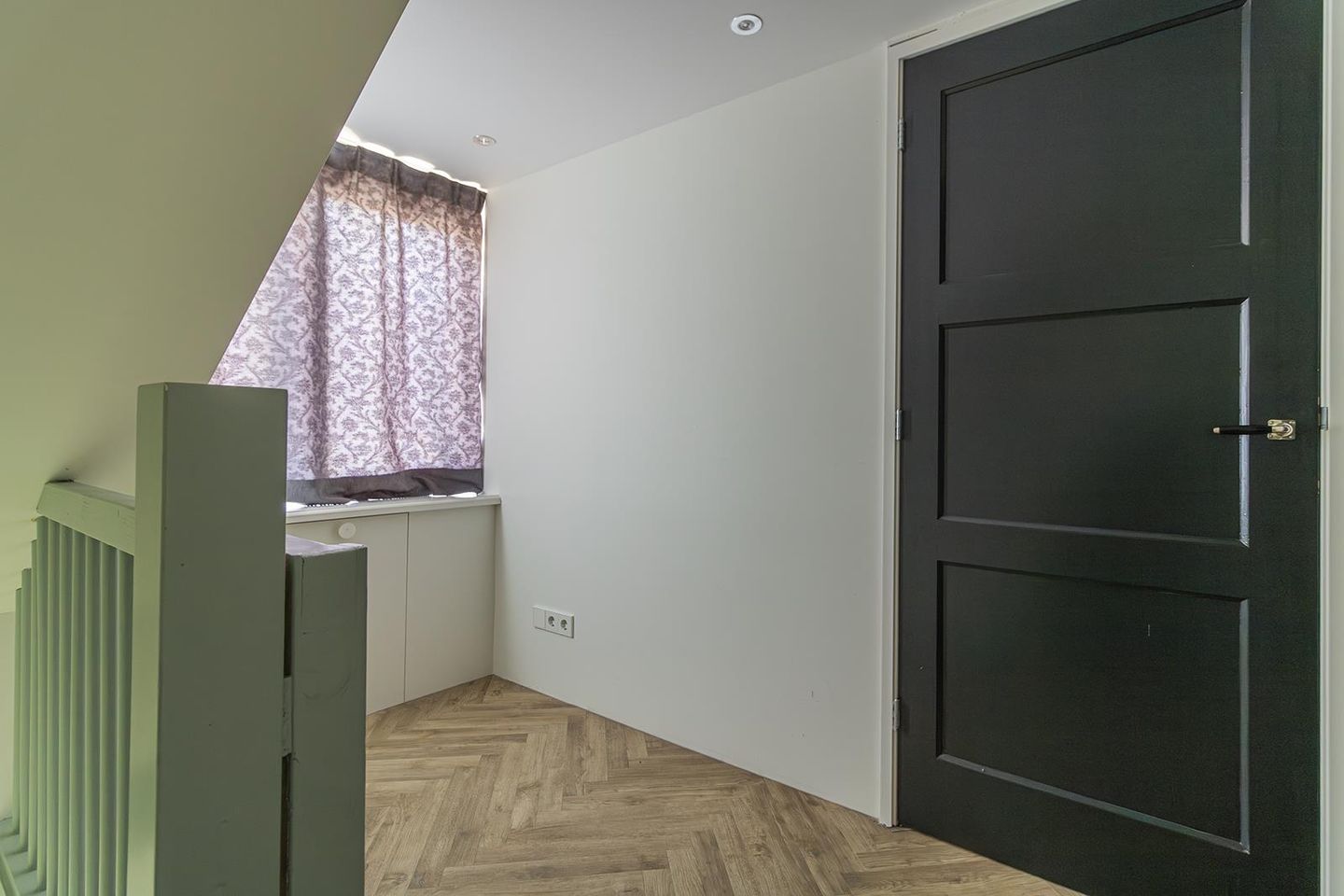 Photo 19 of Adriaen van Ostadelaan 7