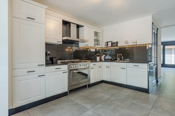 Foto 10 van Tourmaletstraat 71