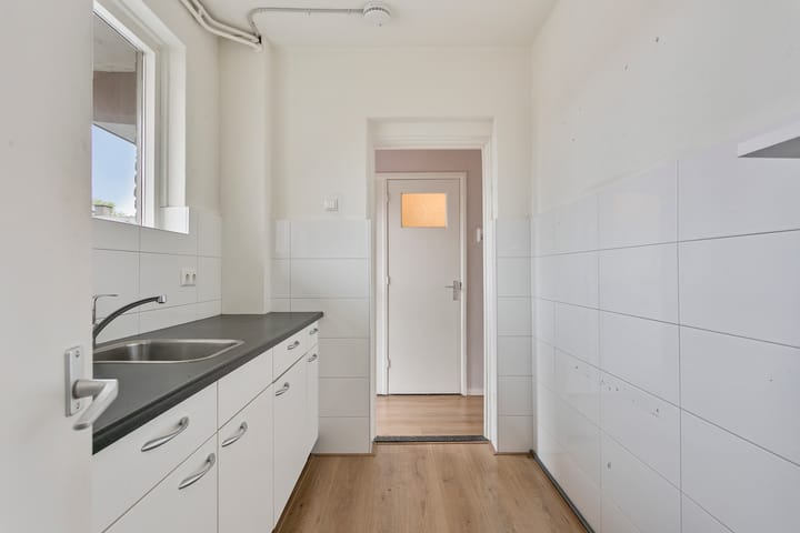 Photo 9 of Jan van Goyenstraat 11