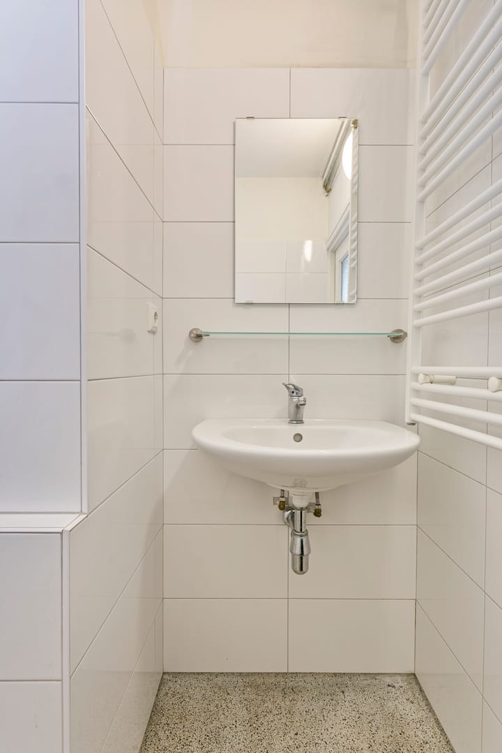 Photo 11 of Jan van Goyenstraat 11