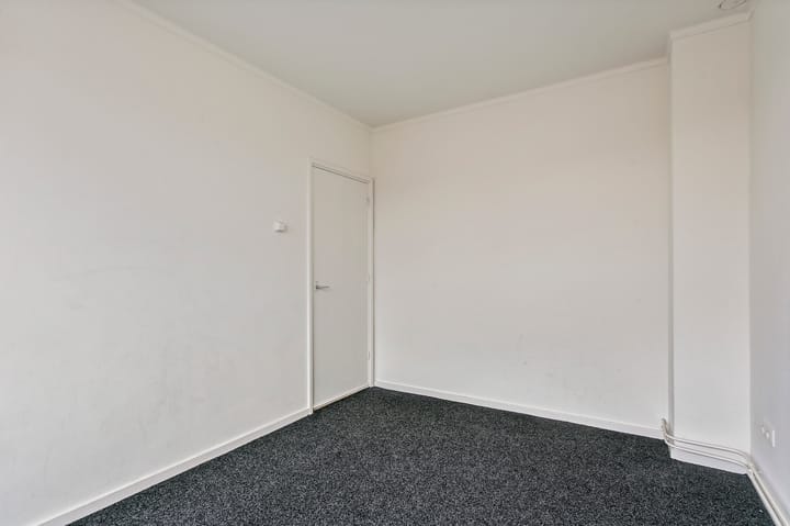 Photo 15 of Jan van Goyenstraat 11