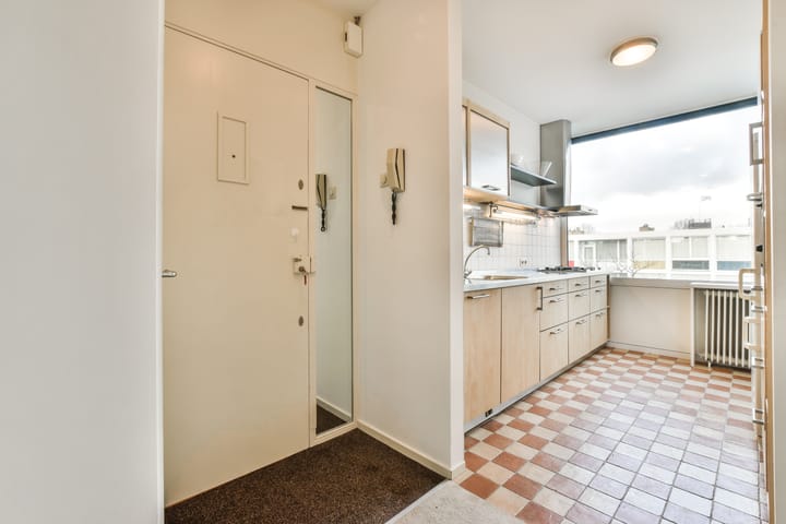 Photo 8 of Dirk Schäferstraat 47-3