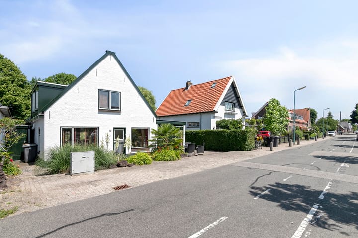 Foto 4 van Barwoutswaarder 96