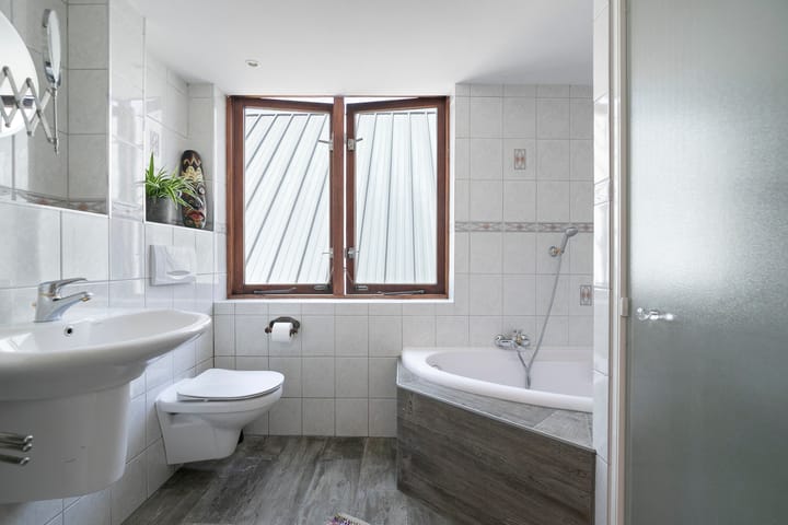 Foto 21 van Barwoutswaarder 96