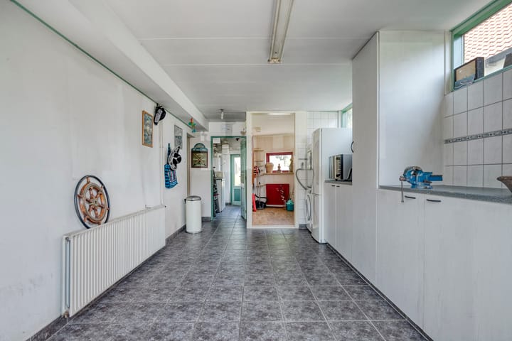 Foto 34 van Barwoutswaarder 96